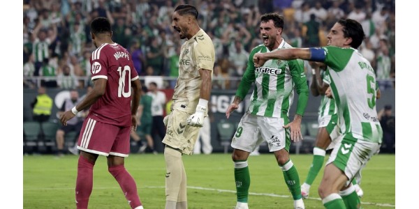 Real Madrid leed zijn eerste nederlaag van het nieuwe seizoen tegen Real Betis Real Madrid leed zijn eerste nederlaag van het nieuwe seizoen tegen Real Betis